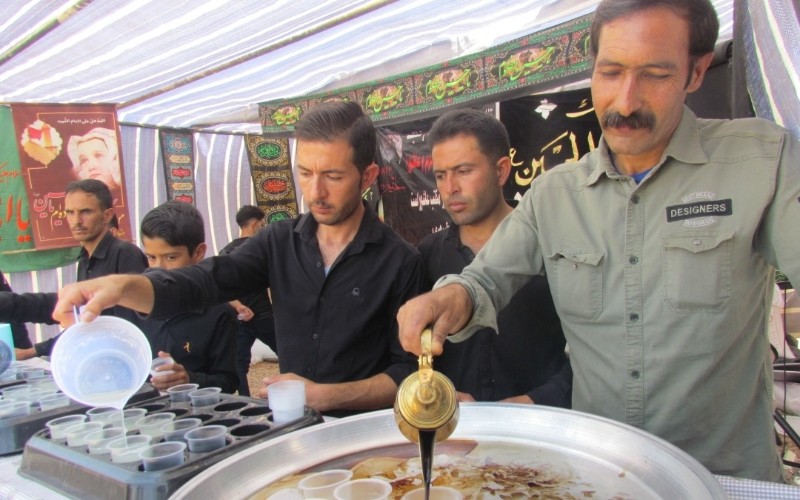 خادم چایخانه و شربت خانه مسجد سهله