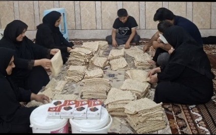 تهیه ۵۰۰ لقمه جهت تجمع میدان امام حسین علیه السلام