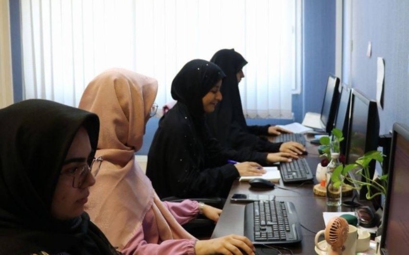 جمع آوری داده های دانش آموزان چهار دهک اول درآمدی